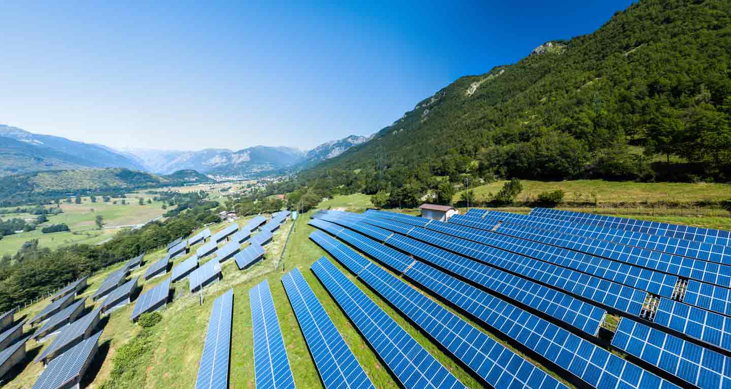 Panouri solare și arhitectură verde